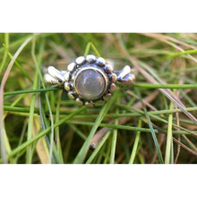 bague fine pierre ronde semi-précieuse et argent