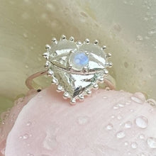 Bague coeur d'amour avec pierre