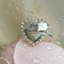 Bague coeur d'amour avec pierre