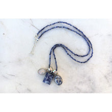 collier bleu aux 3 talismans