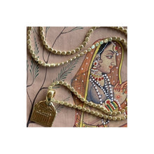 collier doré avec talisman au choix