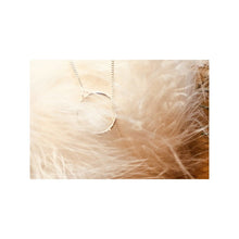 collier minimaliste argent, un indispensable