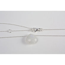 collier ras de cou  argent avec pierre