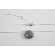 collier ras de cou  argent avec pierre
