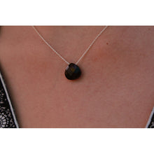 collier ras de cou  argent avec pierre