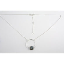 collier ras de cou  argent avec pierre