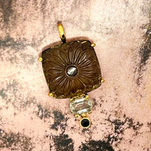 Pendentif fleur de quartz fumé 3 pierres