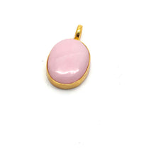 Pendentif ovale en opale rose du Pérou :la simplicité